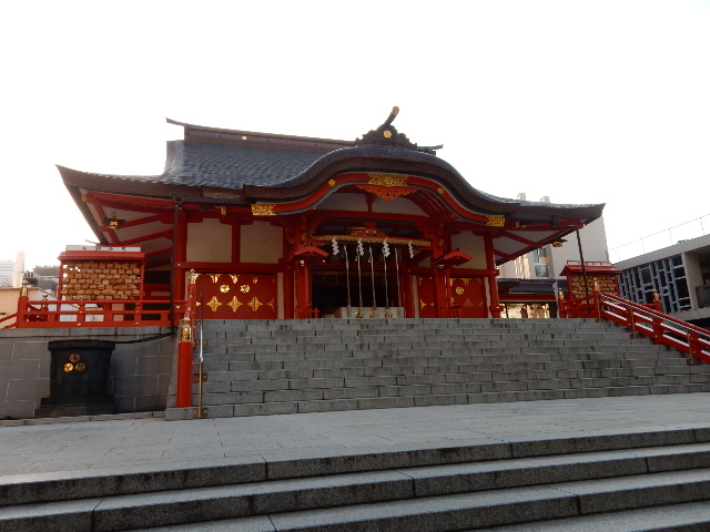 花園神社社殿